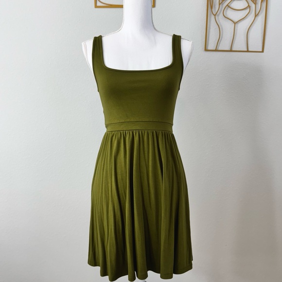 NWOT Aritzia Market Mini Dress (XS) - Picture 4 of 4